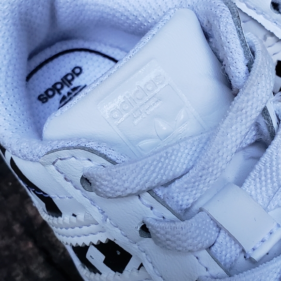 Adidas Superstar XXL Print Sneakers Toddlers Size 4. Like New Condition! - Picture 11 of 14
